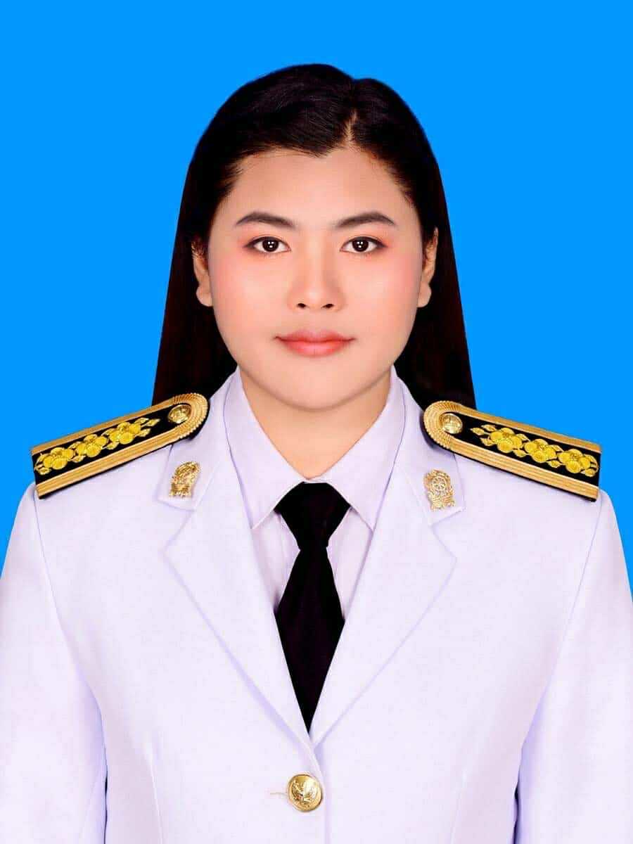 นางสาววริศรา สุโพธิ์