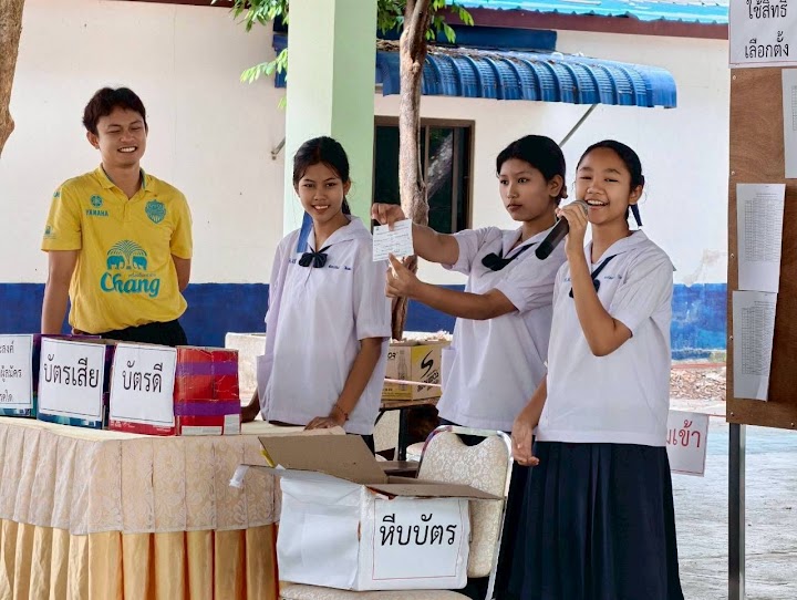 LINE_ALBUM_เลือกตั้งสภานักเรียน ปีการศึกษา 2568_260329_21.jpg